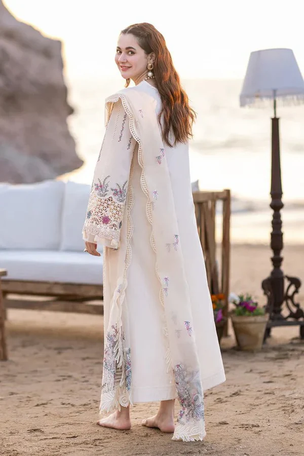 QALAMKAR 3PC Dhanak Embroidered Shirt With Organza Embroidered Dupatta- 3115