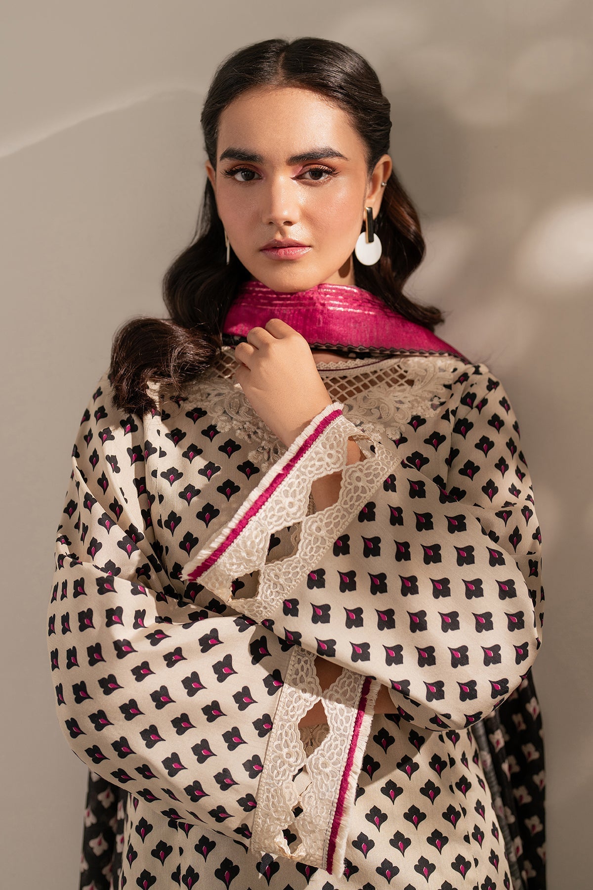 BAROQUE 3PC KARANDI PRINTED SHIRT WITH KARANDI PRINTED DUAPTTA AND TROUSER - 1703