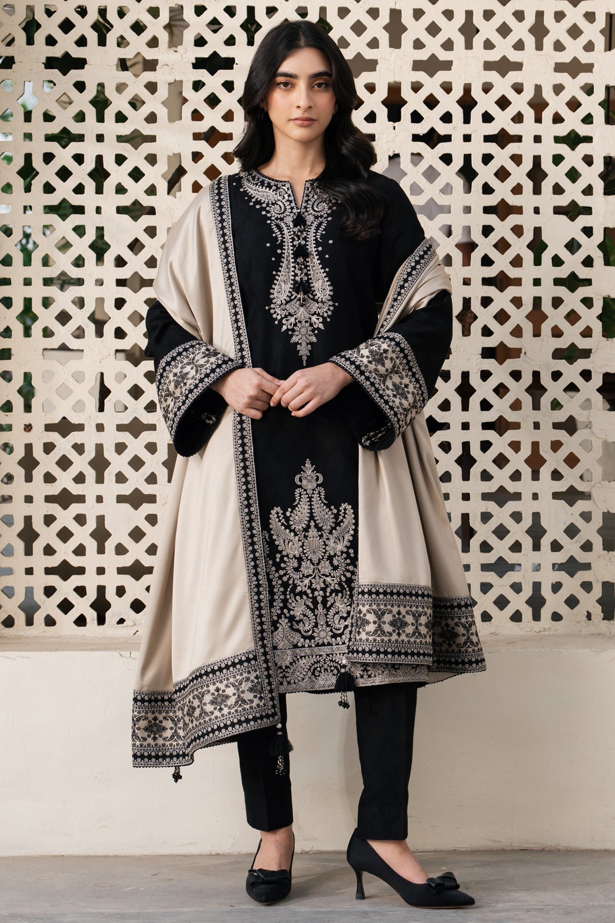 JAZMIN Lawn-3PC Embroidered With Organza Embroidered Dupatta-1071